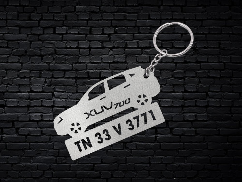 Metal Car Shape Number Plate Keychain - MVS58 - Mahindra XUV700